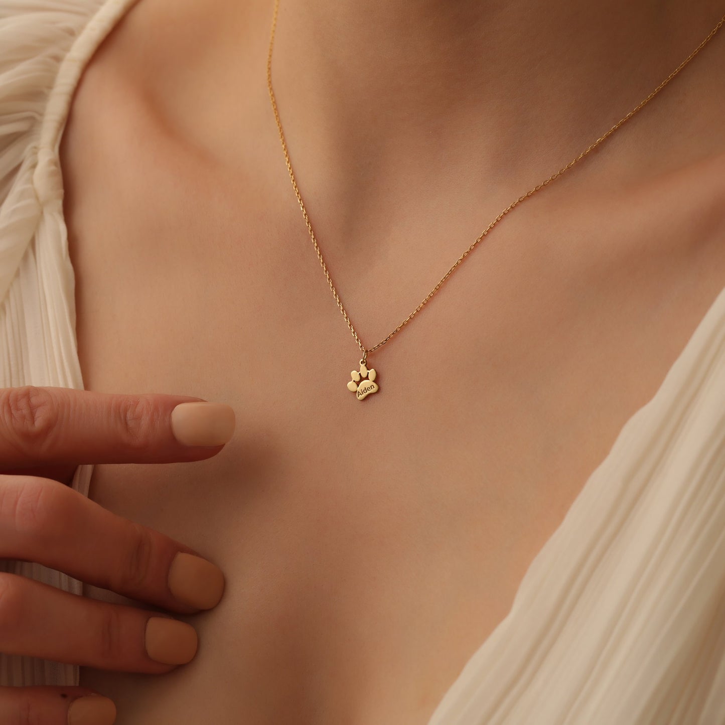 Gold Paw Print Necklace,Personalized Dog Paw Necklace, Dog Mom Necklace,Pet Necklace,Personalized Gifts,Pet Memorial Necklace, Gift For Her