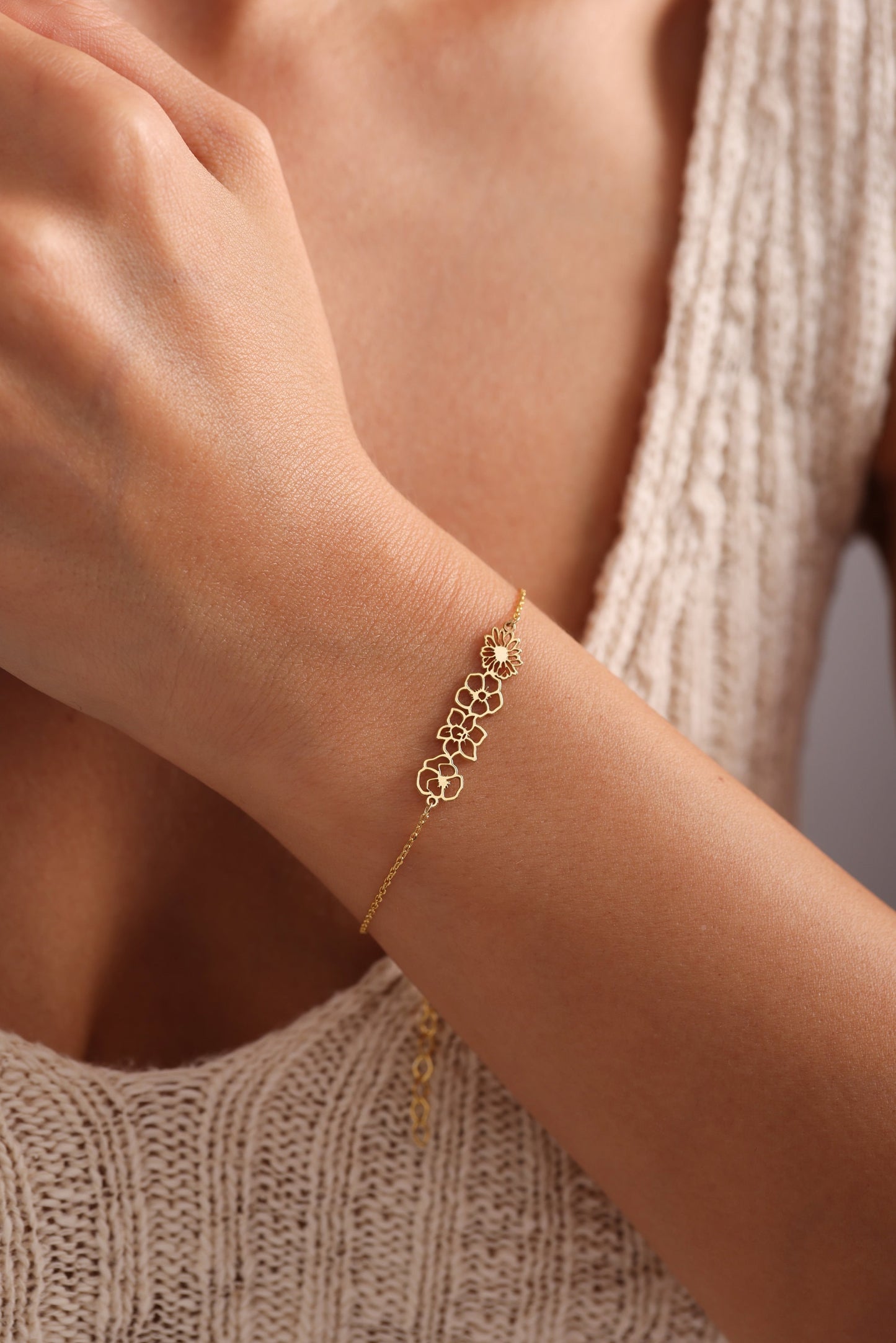 14k Solid Gold Birth Flower Bracelet: Personalized Bracelet For Mom