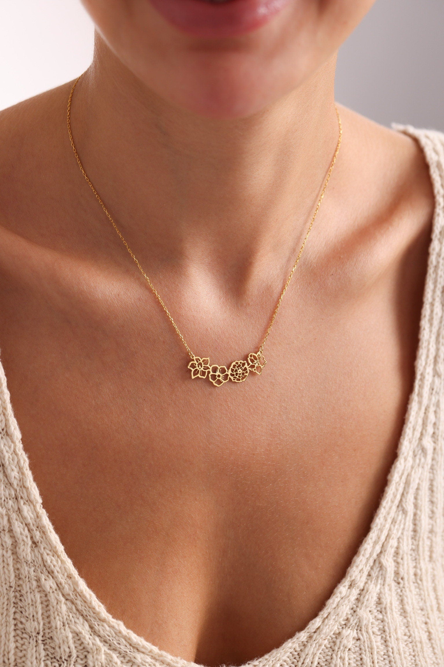 Dainty Birth Flower Necklace • 14K Gold Birth Bouquet Flower Necklace • Birth flower Family Gift • Personalized Gift • Bridesmaids Gift