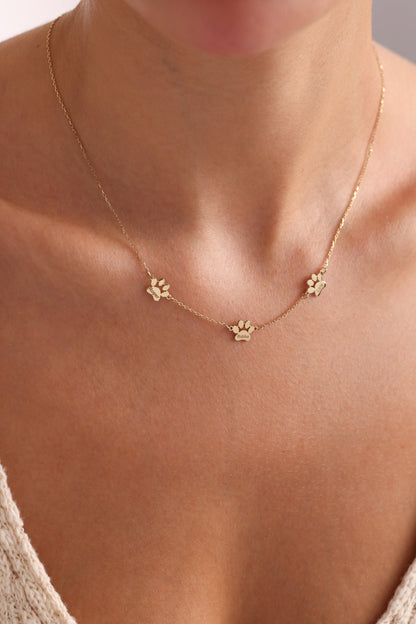 Paw Print Name Necklace, Personalized Tiny Dog Paw Necklace, Minimalist Paw Necklace, Animal Necklace, Pet Necklace, Personalized necklace