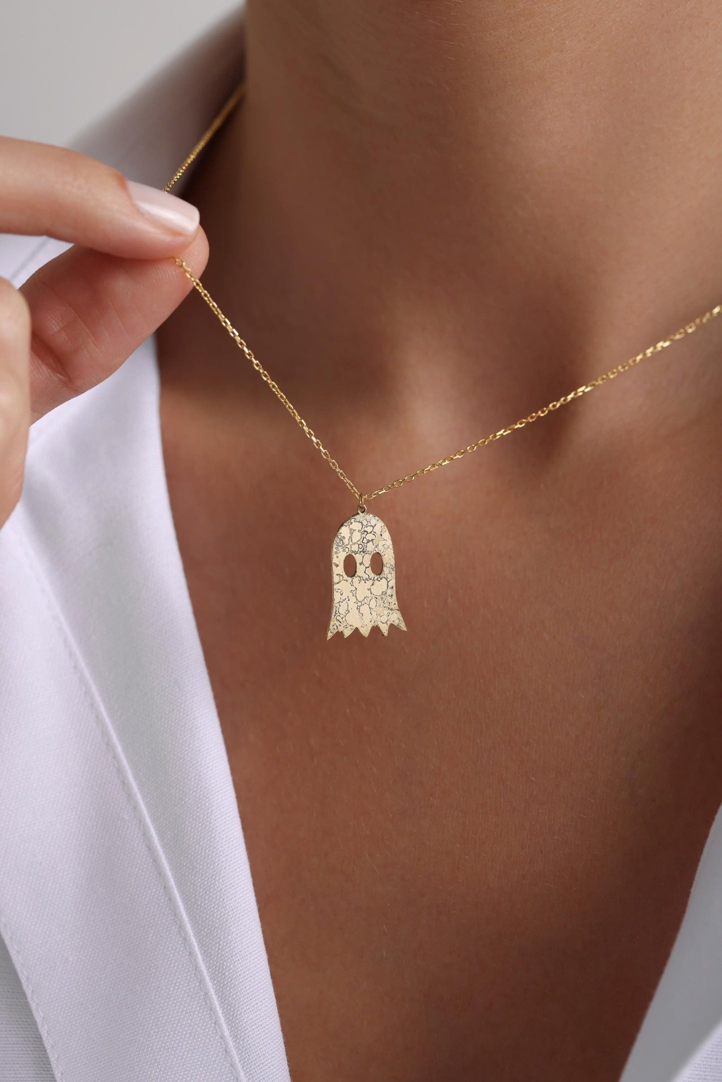 Halloween Ghost Necklace, Minimalist Jewelry, Funny Ghost Necklace, Dainty Ghost Necklace, Cute Ghost Jewelry, Halloween Gift, Gift for Her