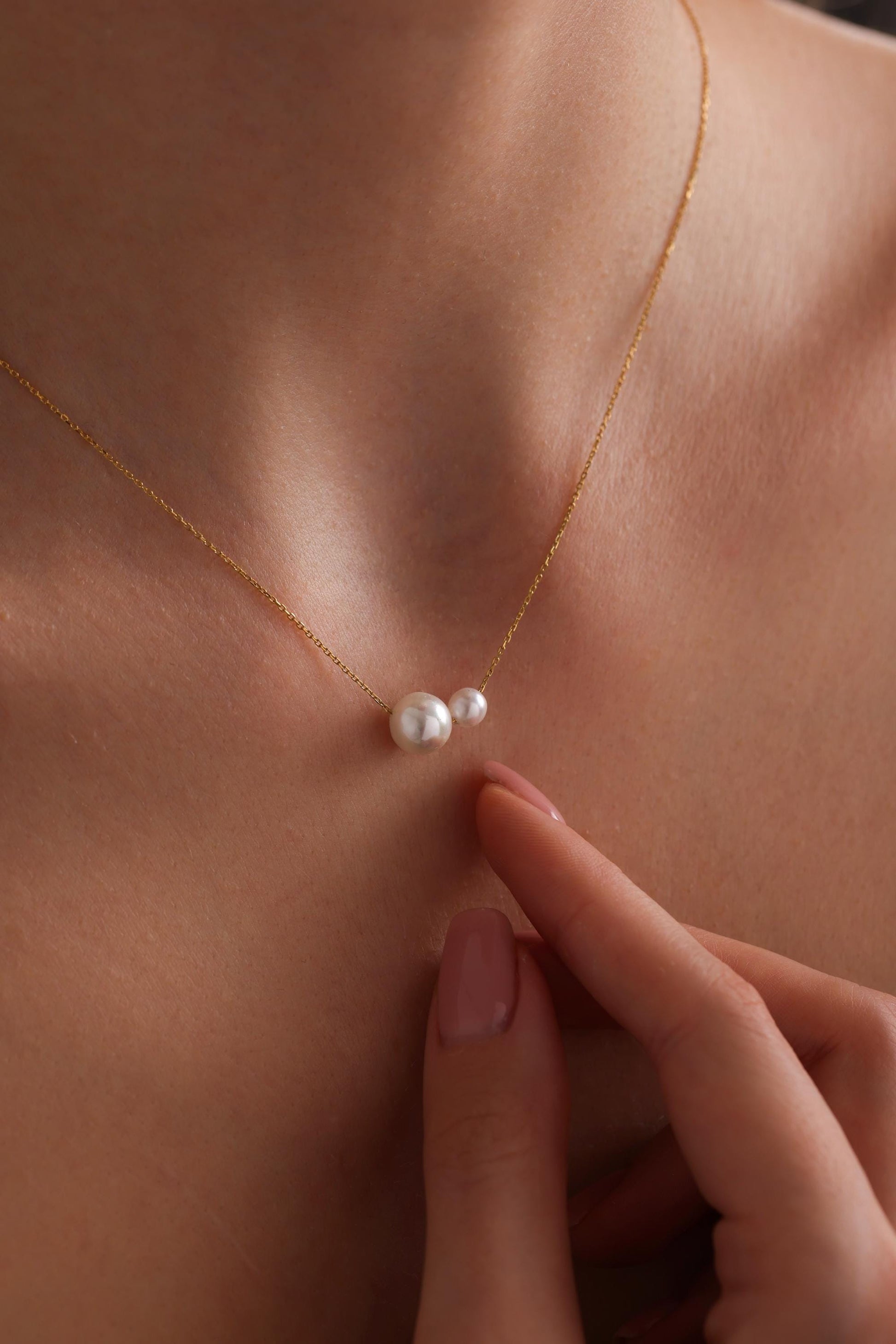 Dainty Two Pearls Necklace, Minimalist Freshwater Pearl Necklace, Wedding Necklace, Mothers Necklace,Bridesmaid Gift for Her,Wedding Jewelry