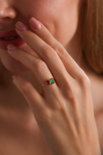 Custom Toi et Moi Gemstone Ring - Emerald & Pear Cut Birthstone Ring - Two Birthstone Ring - Perfect Couples Gift For Her - Girlfriend Gift