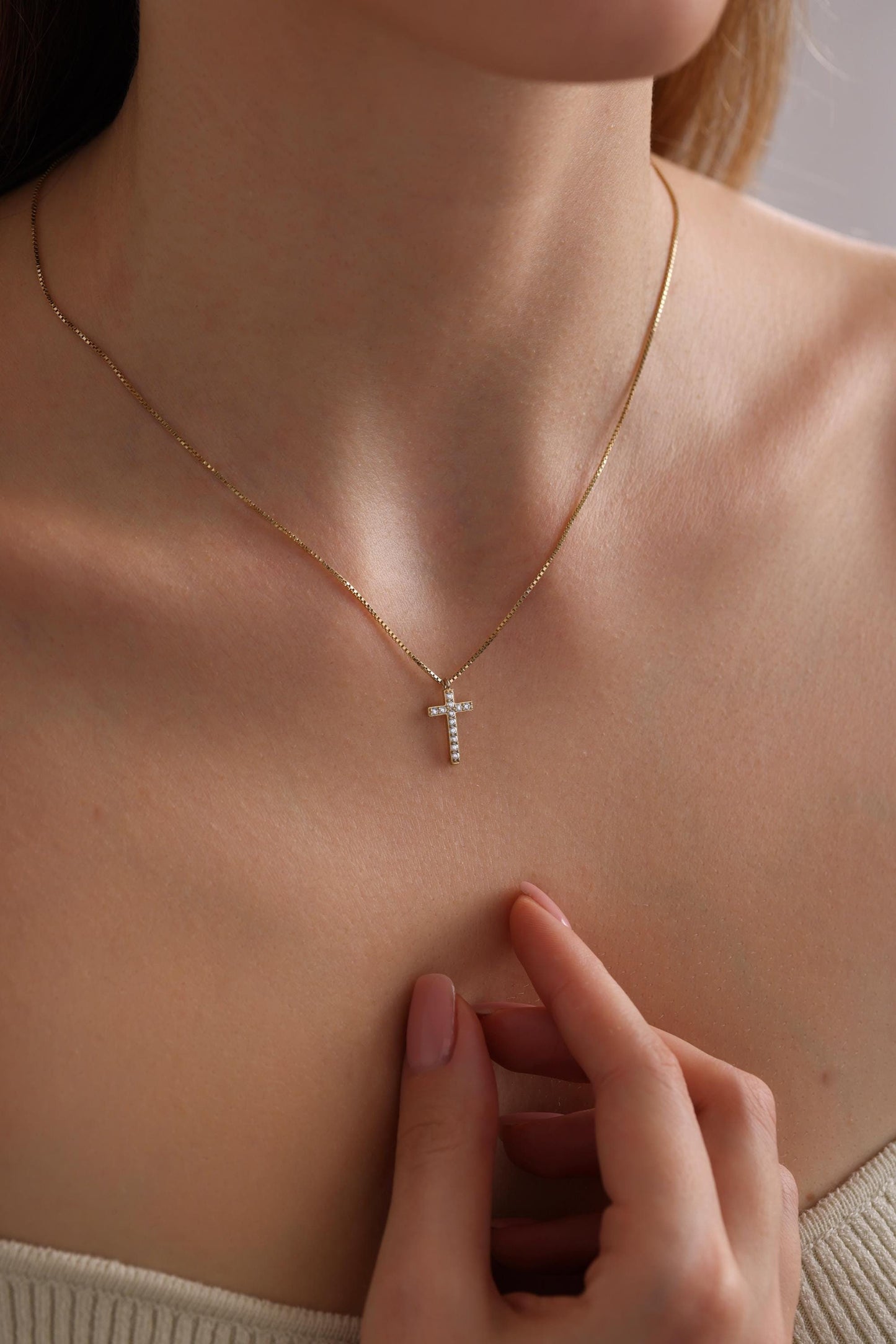 14K Gold Cross Necklace, First Communion Gift for Girls, Dainty Christian Cross Necklace, Baptism Gift, Religious Jewelry, Christmas Gift