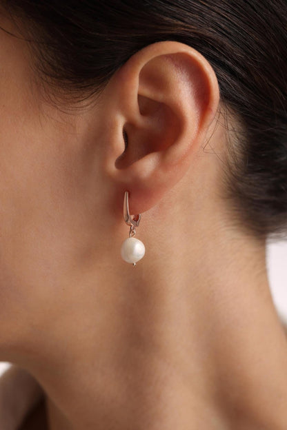 14 Gold Pearl Earrings, Fresh Water Pearl Earrings, Hoop Pearl Earrings, Bridesmaid Gifts , Anniversary Gift, Wedding jewelry, Pearl Jewelry