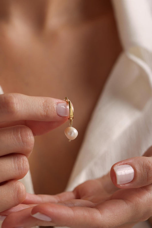 14 Gold Pearl Earrings, Fresh Water Pearl Earrings, Hoop Pearl Earrings, Bridesmaid Gifts , Anniversary Gift, Wedding jewelry, Pearl Jewelry