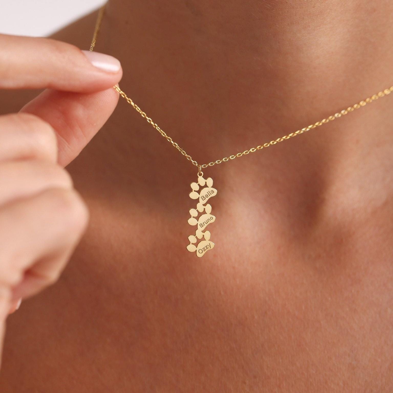 14K Gold Paw Print Name Necklace,Personalized Dog Paw Necklace,Minimalist Animal Necklace,Pet Necklace, Personalized Gifts,Pet Memorial Gift