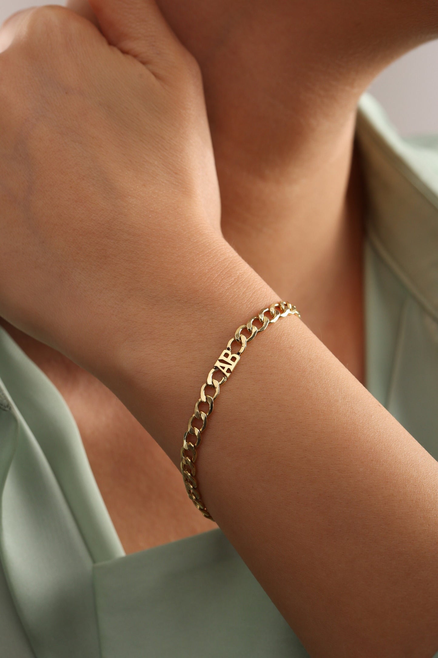 Costum Name Bracelet With Curb Chain, Gold Name Bracelet, Curb chain, Cuban letter Bracelet, Gift for her, Mother's day gift, Gift for Women