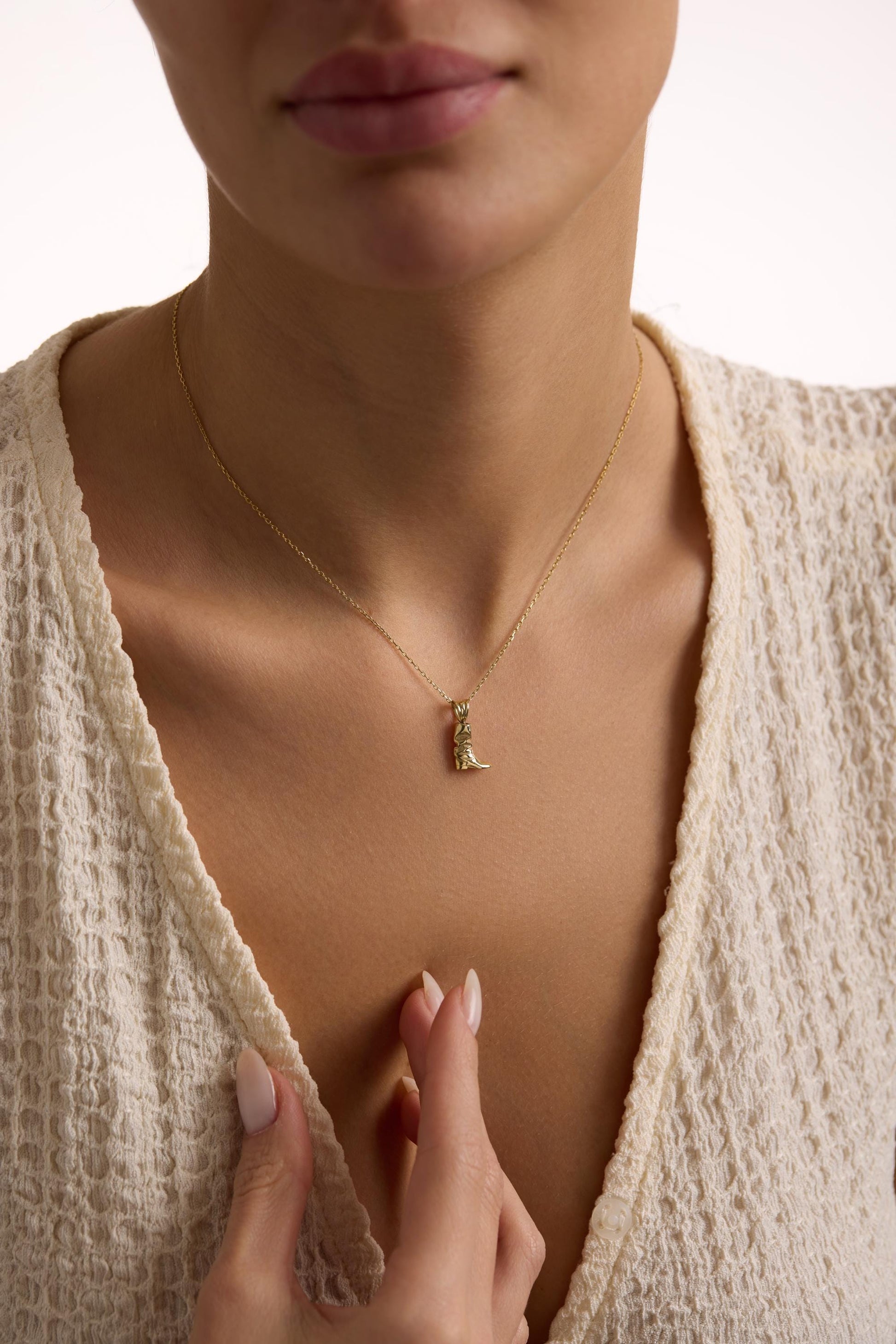 Cowboy Boot Necklace, Western Jewelry, Perfect Gift for Cowgirls Western Lovers, Cowgirl Boot Pendant, Western Boot Necklace, Christmas Gift