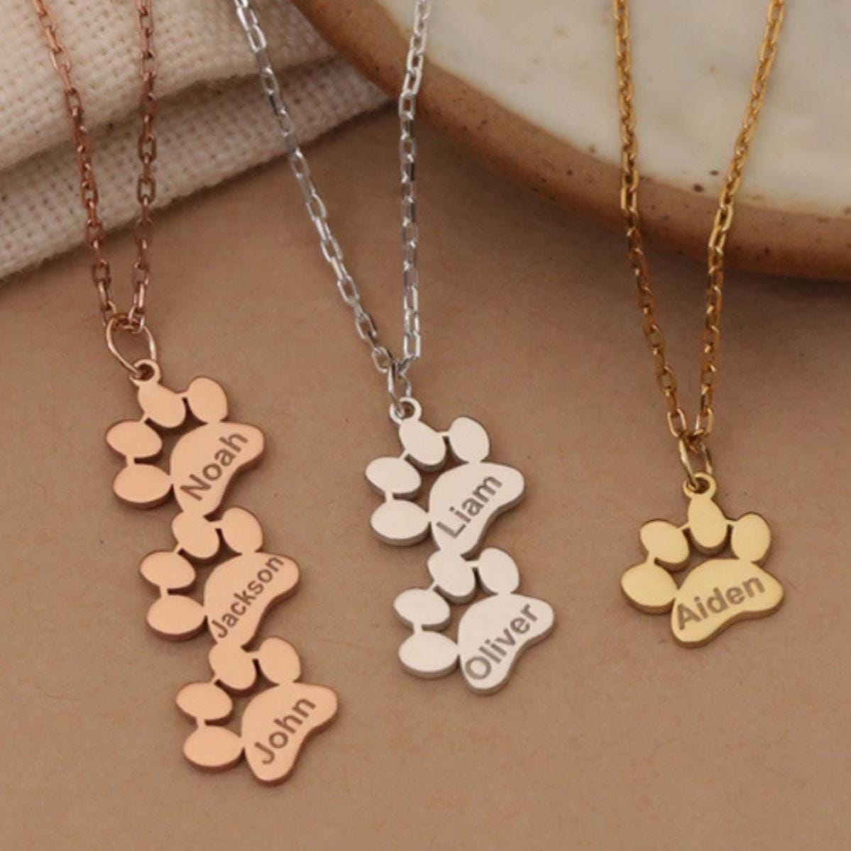 Personalized Paw Print Name Necklace, Minimalist pet memorial jewelry, dog necklace, dog mom gifts, Chrismas Gift for Her