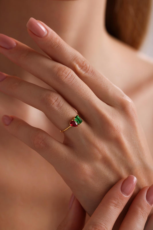 Custom Toi et Moi Gemstone Ring - Emerald & Pear Cut Birthstone Ring - Two Birthstone Ring - Perfect Couples Gift For Her - Girlfriend Gift