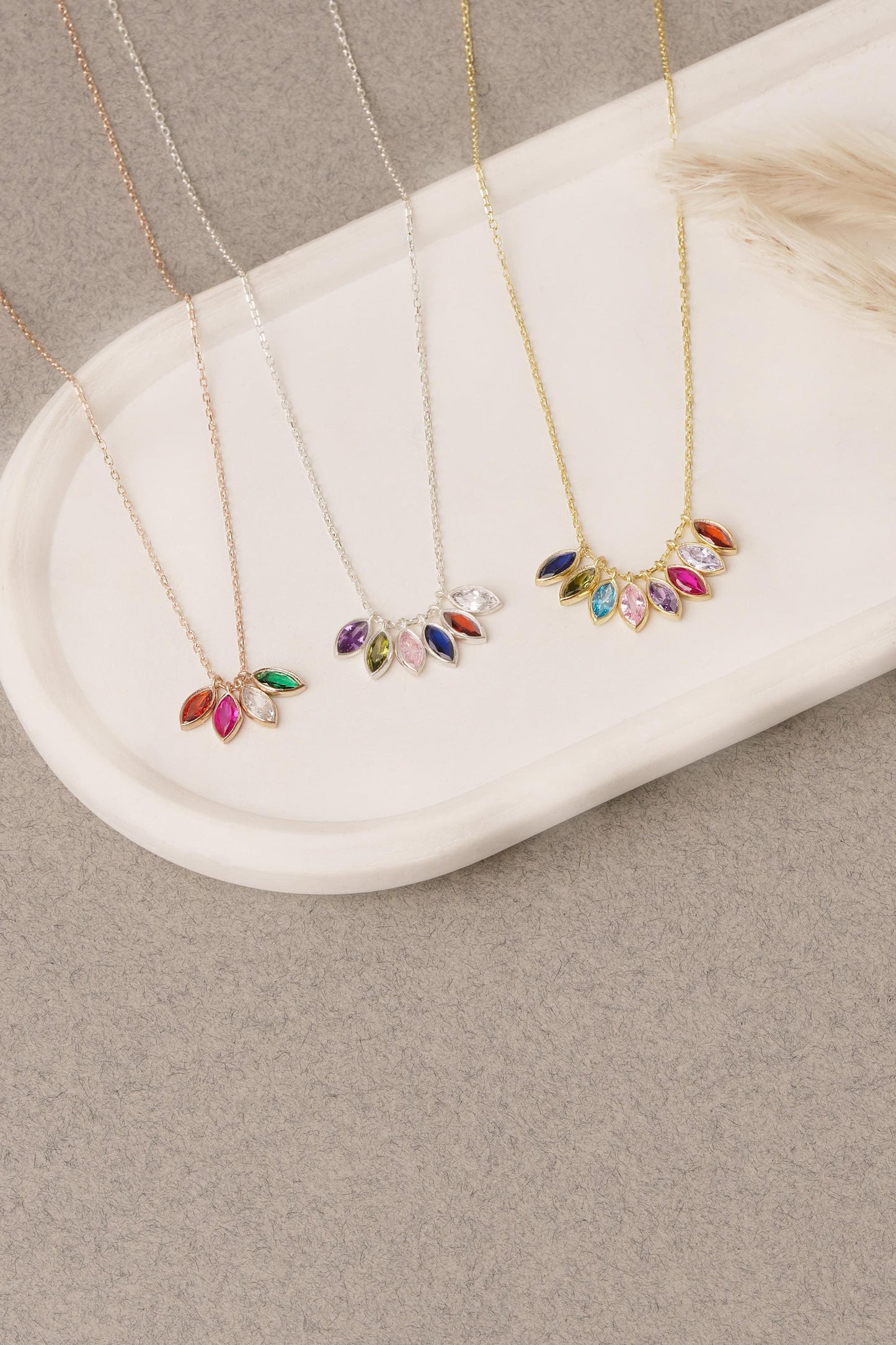 Custom Leaf Birthstone Necklace, Mothers Birthstone Necklace, Personalized Gift, Mother's Birthstone Jewelry, Birthstone Gift,Christmas Gift