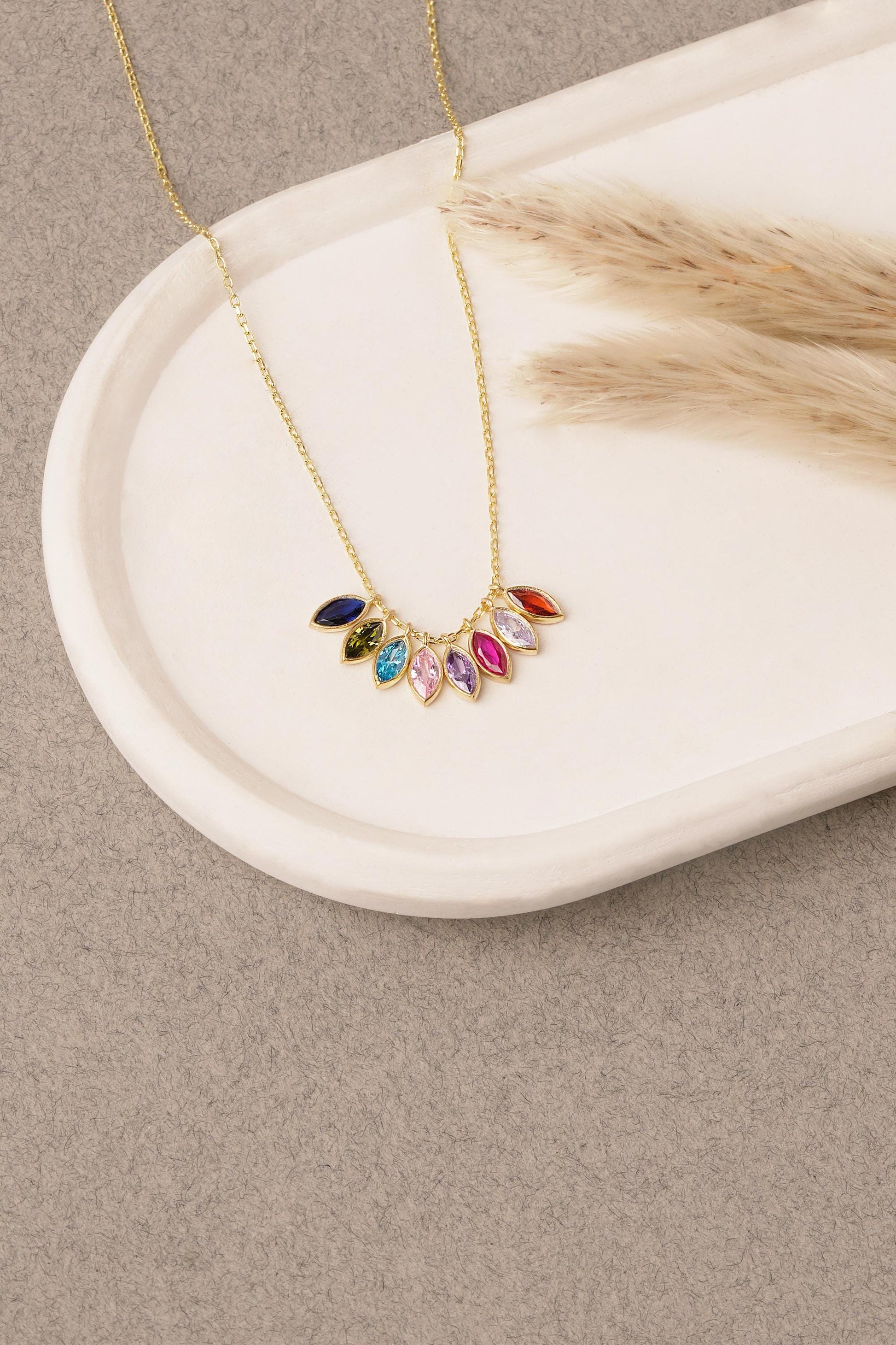 Custom Leaf Birthstone Necklace, Mothers Birthstone Necklace, Personalized Gift, Mother's Birthstone Jewelry, Birthstone Gift,Christmas Gift