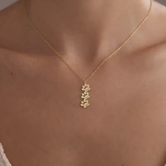 Personalized Paw Print Name Necklace, Minimalist pet memorial jewelry, dog necklace, dog mom gifts, Chrismas Gift for Her