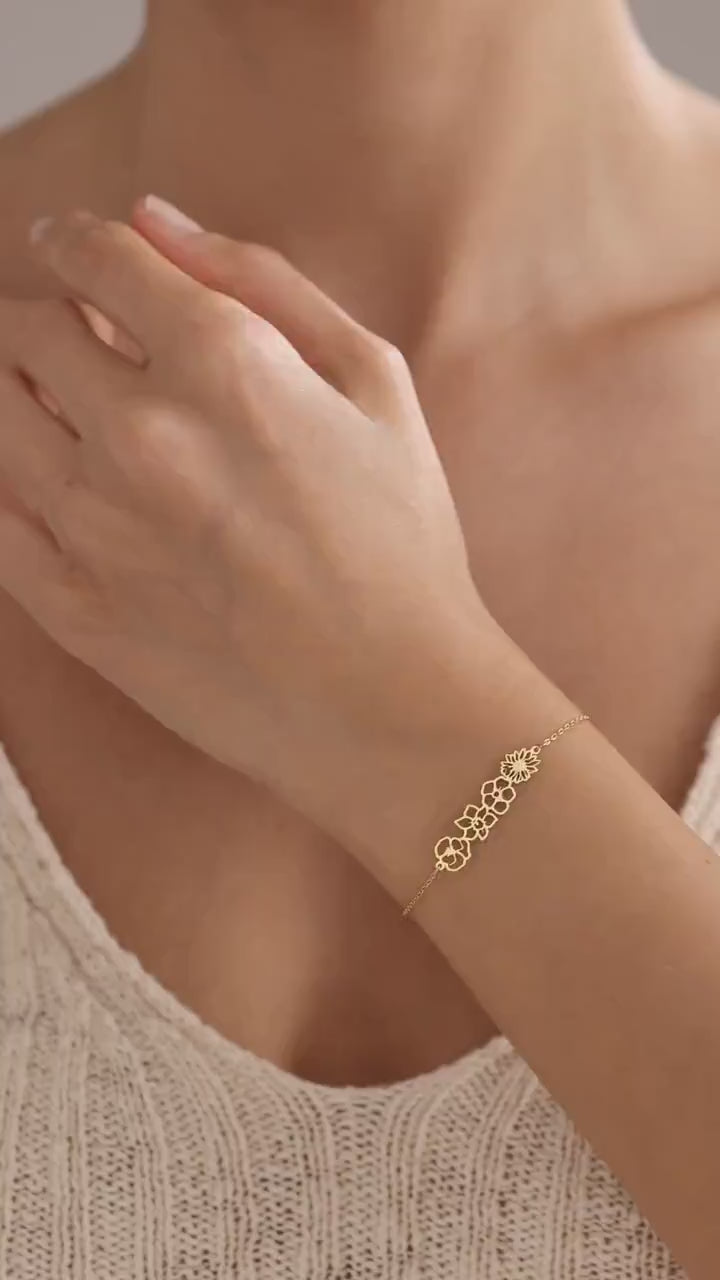Personalized Birth Flower Bracelet, Birth Flower Family Bracelet, Elegant Personalized Jewelry, Birth Flower Jewelry, Mother's Day Gifts